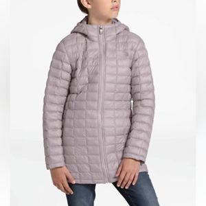 The North Face Girls' Quilted Hooded Puffer Jacket in Light Lavender